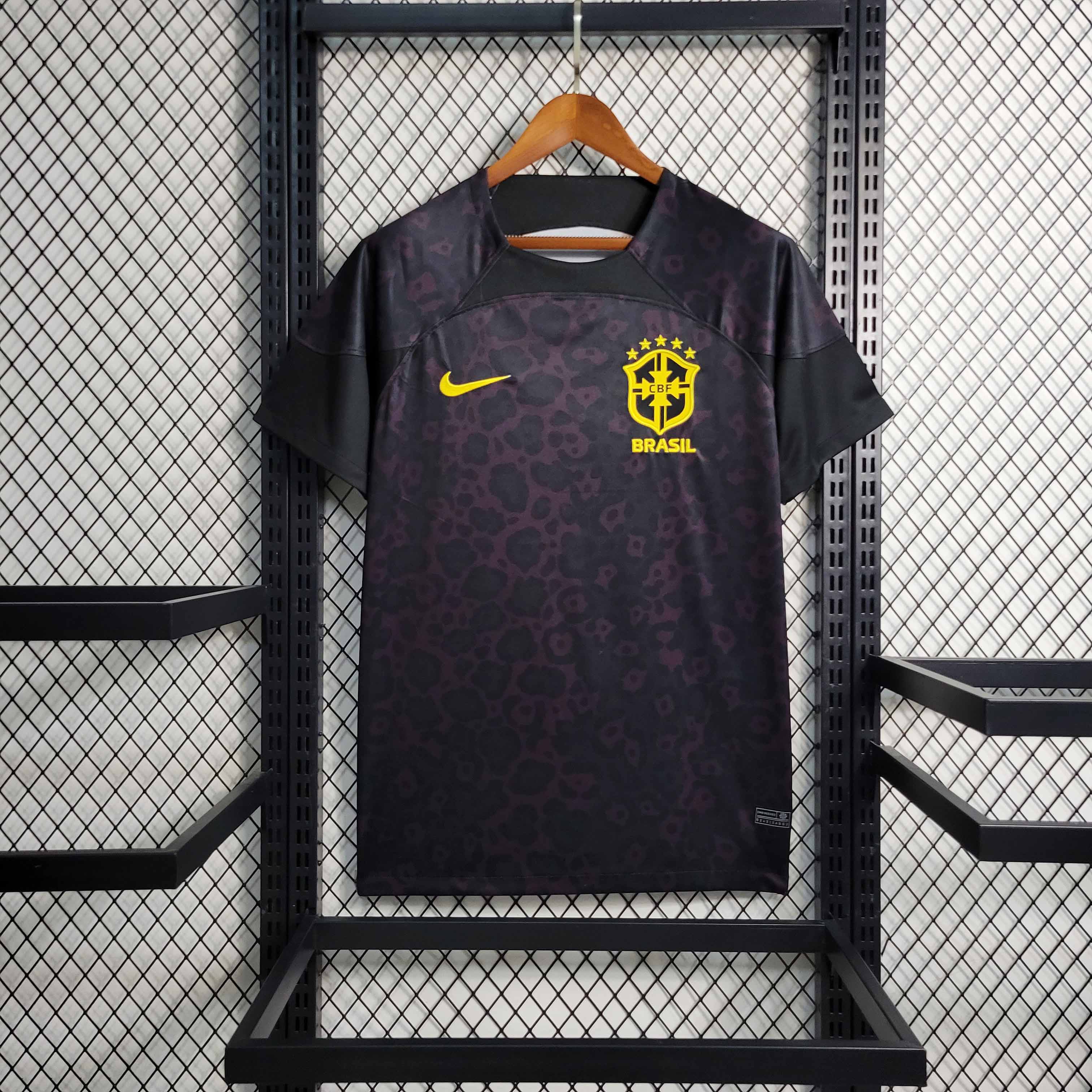 Camisa Brasil Goleiro 22/23 - Versão Torcedor