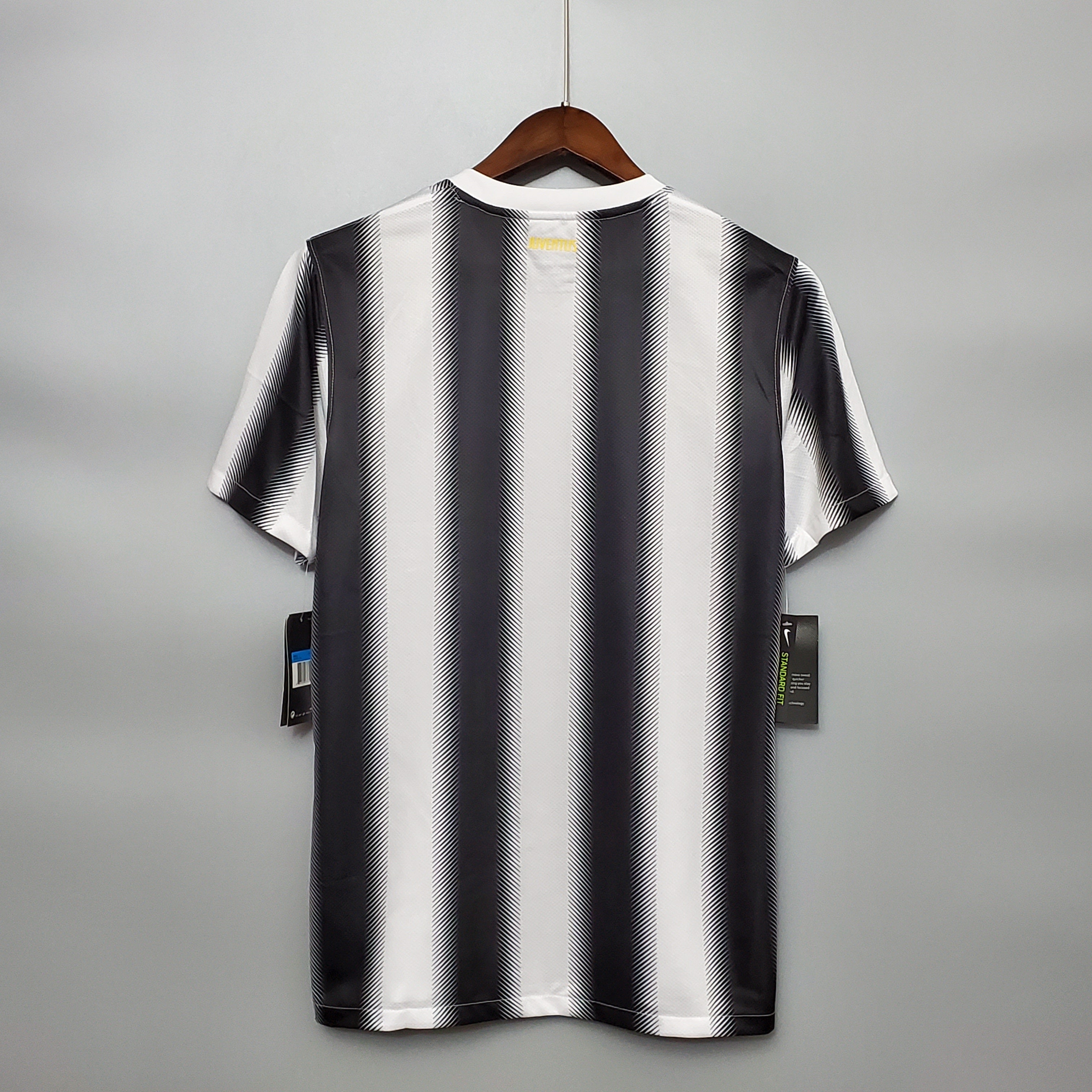 Camisa Juventus Titular 11/12 - Versão Retro