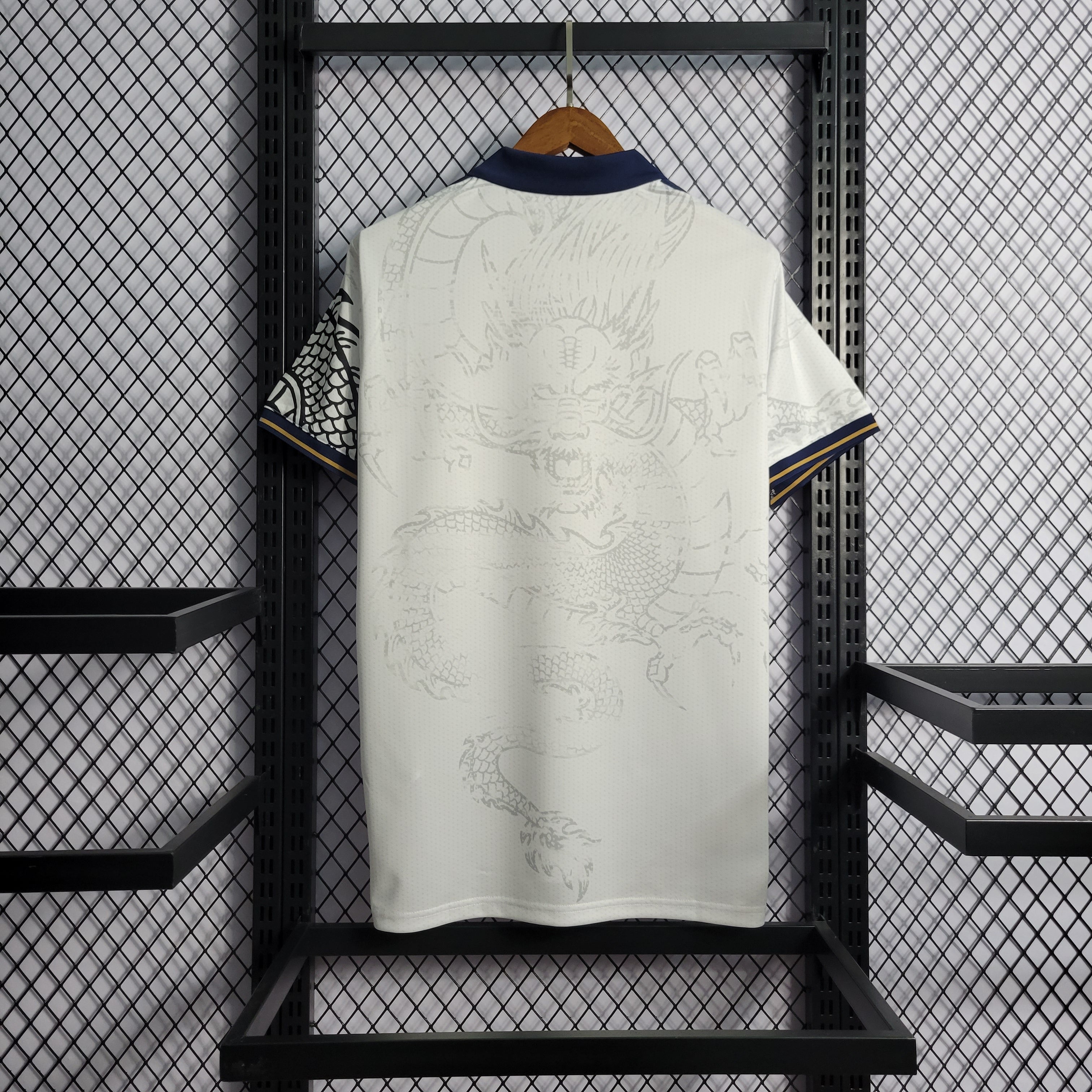 Camisa Real Madrid Edição Especial Dragão Chinês 22/23 - Versão Torcedor