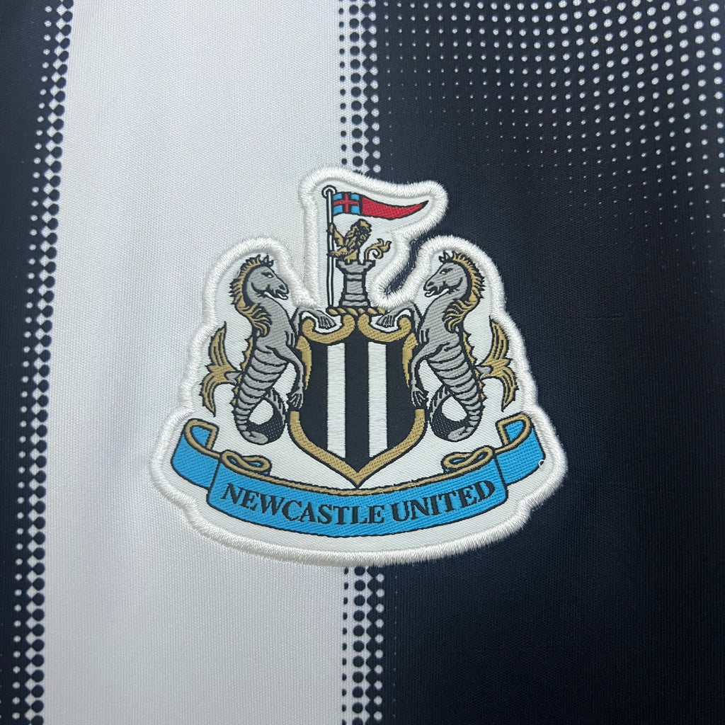 Camisa Newcastle United Home 25/26 - Torcedor Masculina