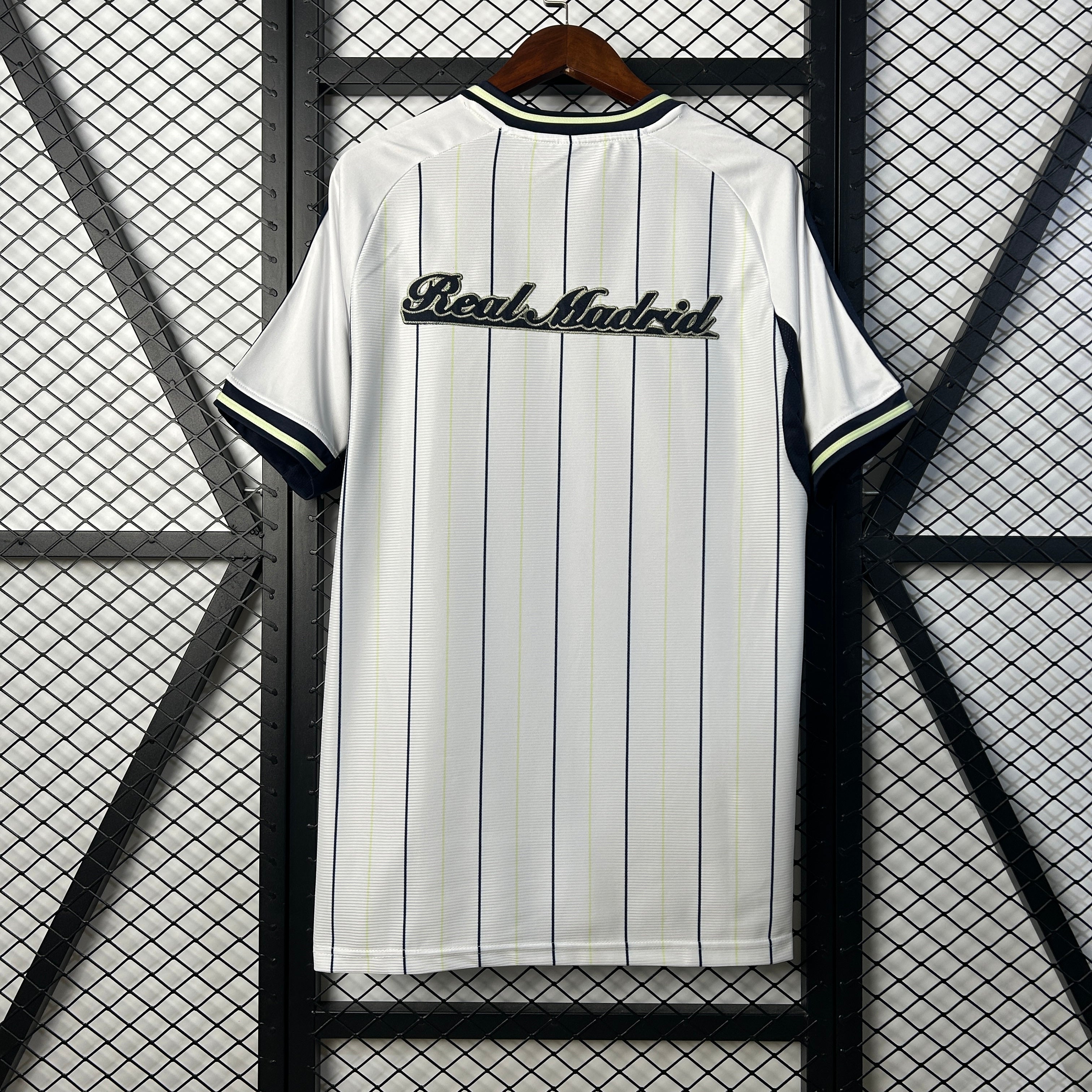 Camisa Real Madrid Baseball 25/26 - Torcedor Masculina