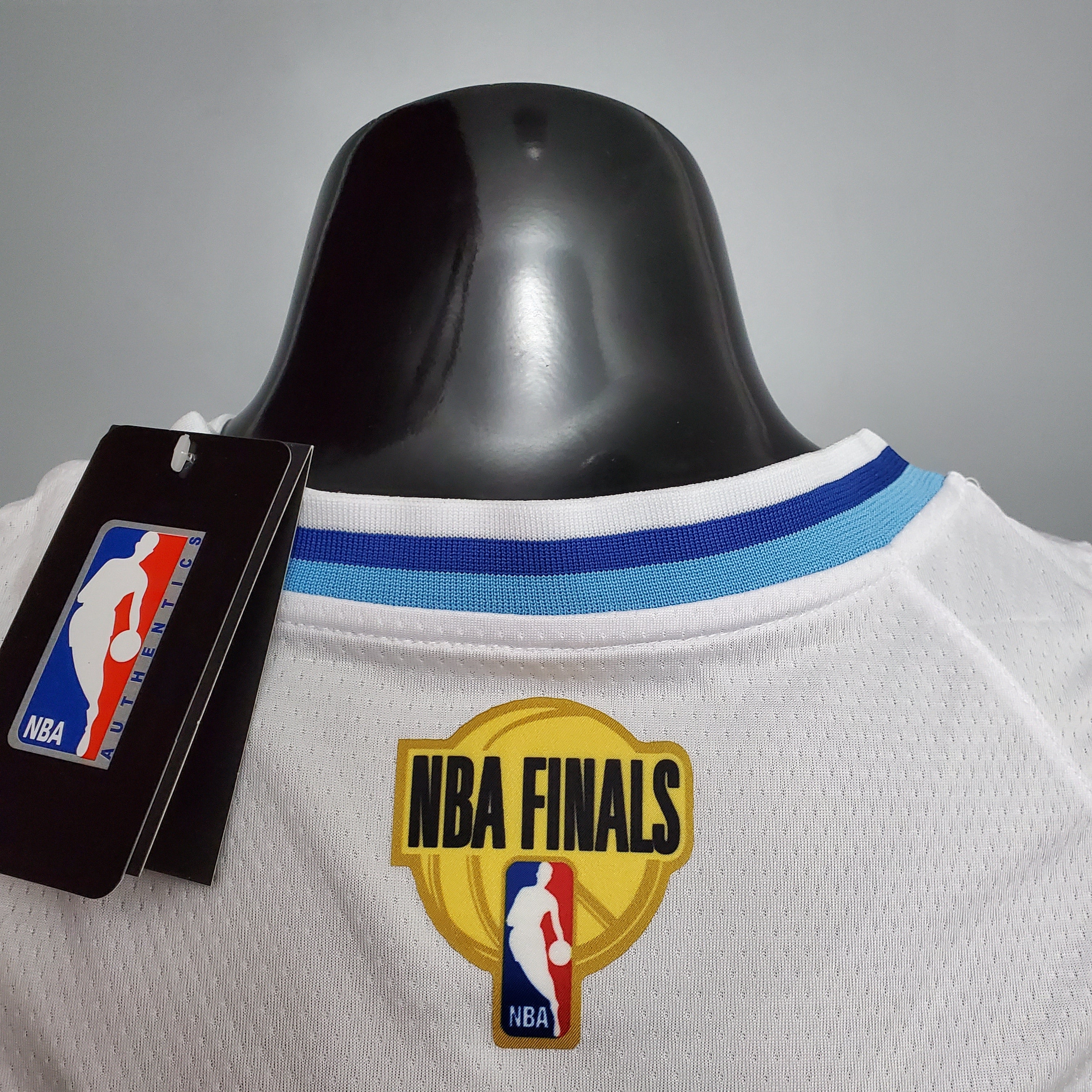 Camisa NBA Lakers #24 Bryant Retro Night White - 23/24