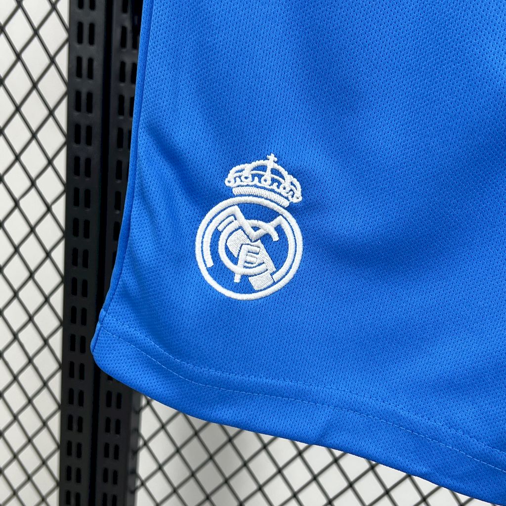 Kit Infantil Real Madrid Pré-Jogo 25/26